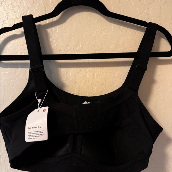 NWT lululemon Run Times high support bra Black 34D - Picture 6 of 7